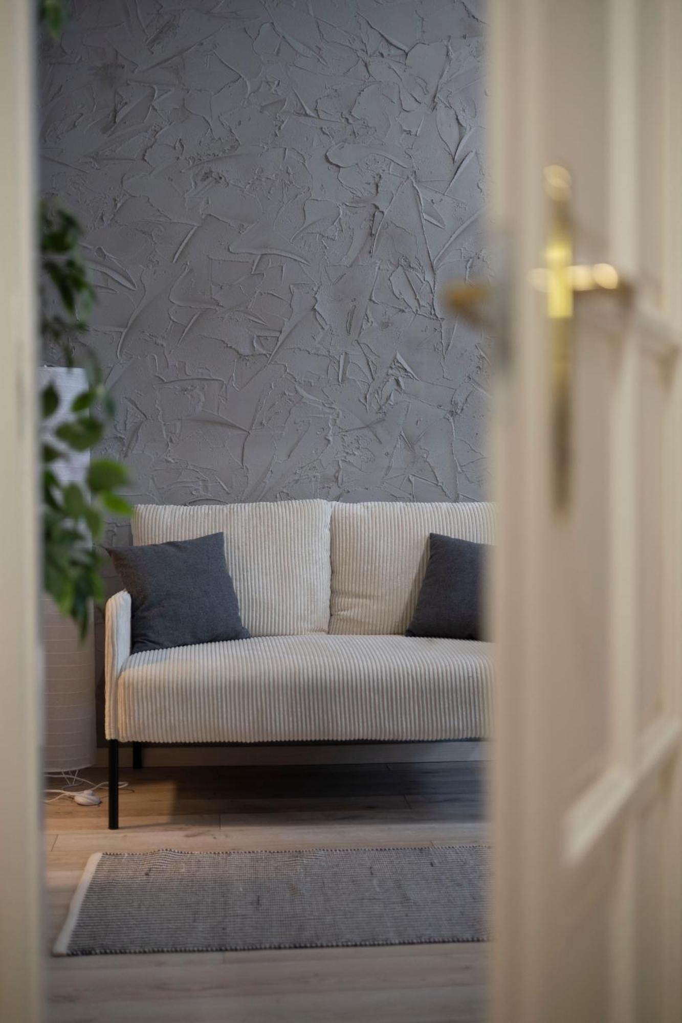 Hidden Gem With Terrace On The Andrassy Fashion Road Lejlighed Budapest Eksteriør billede