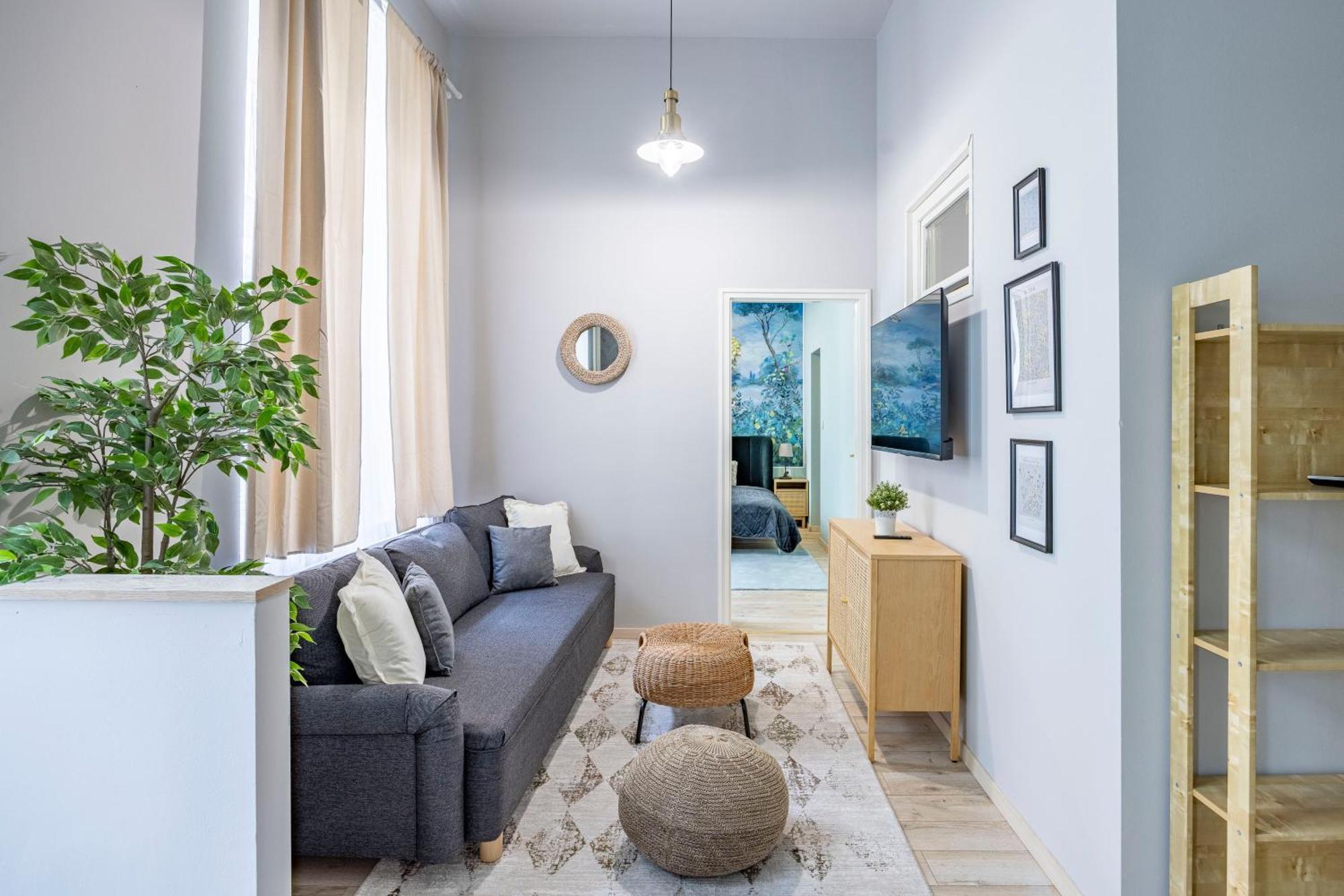 Hidden Gem With Terrace On The Andrassy Fashion Road Lejlighed Budapest Eksteriør billede
